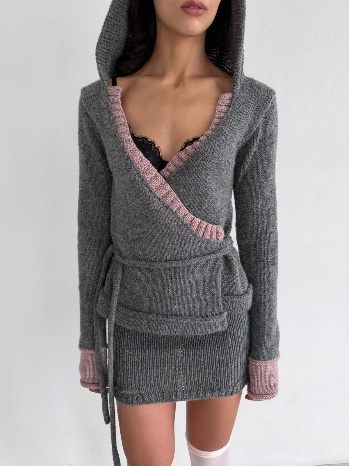 Cardigan “Embrace” Grey-V4K-APOC STORE