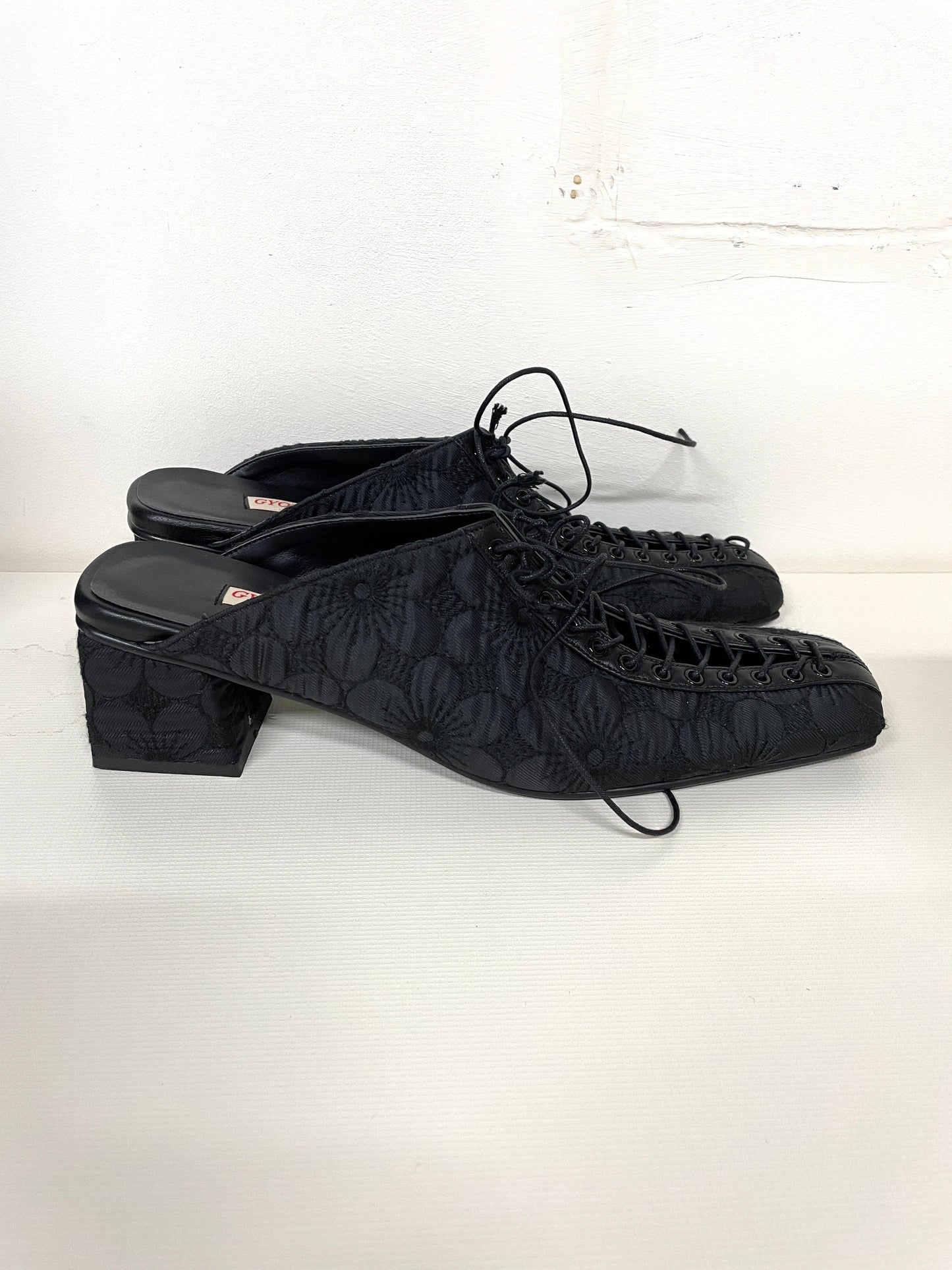 Lace mule (Black)-Gyouree Kim-APOC STORE