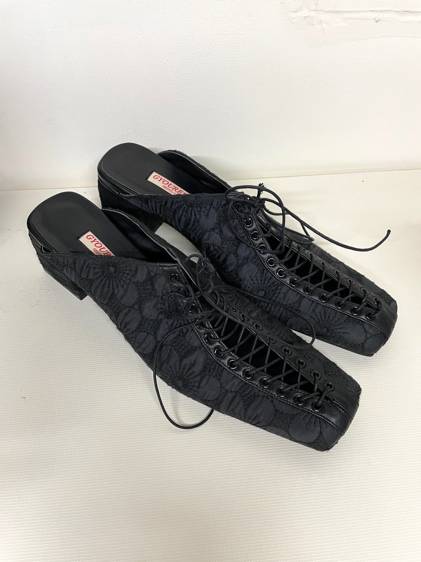 Lace mule (Black)-Gyouree Kim-APOC STORE