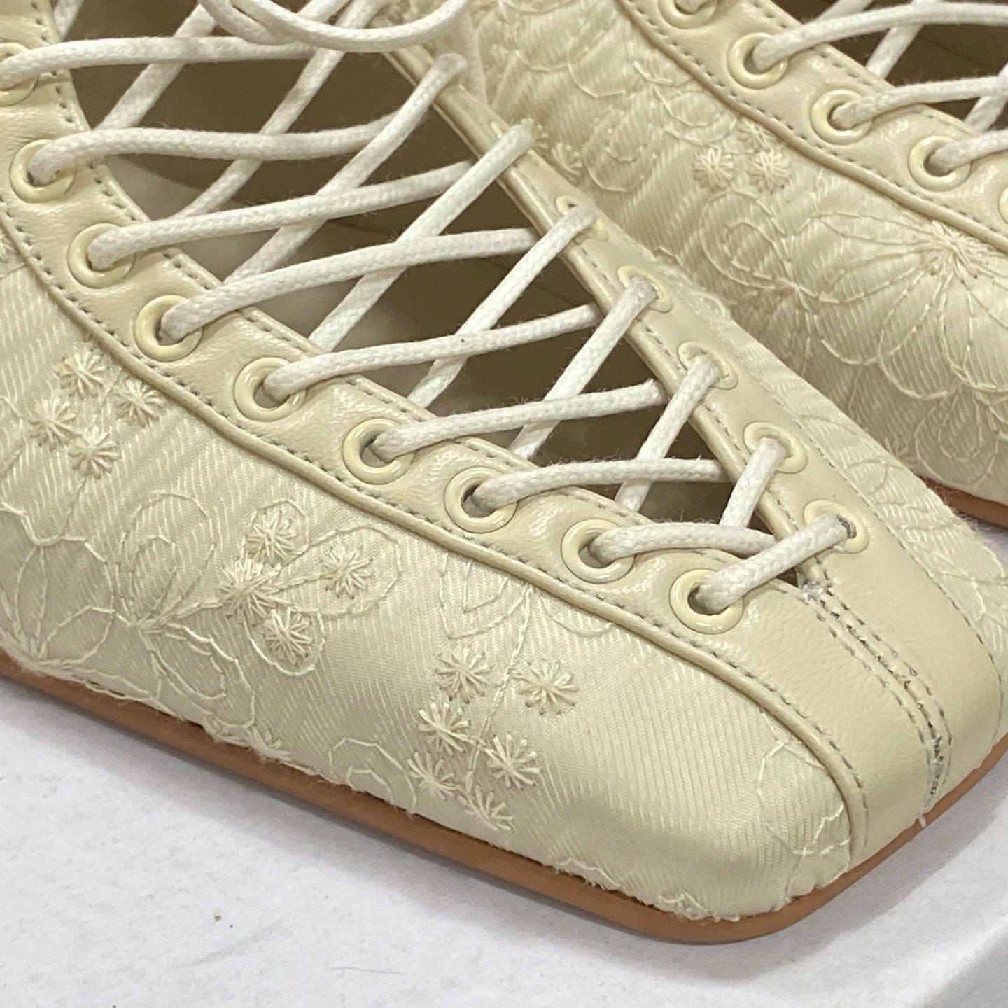 Lace mule (Cream)-Gyouree Kim-APOC STORE