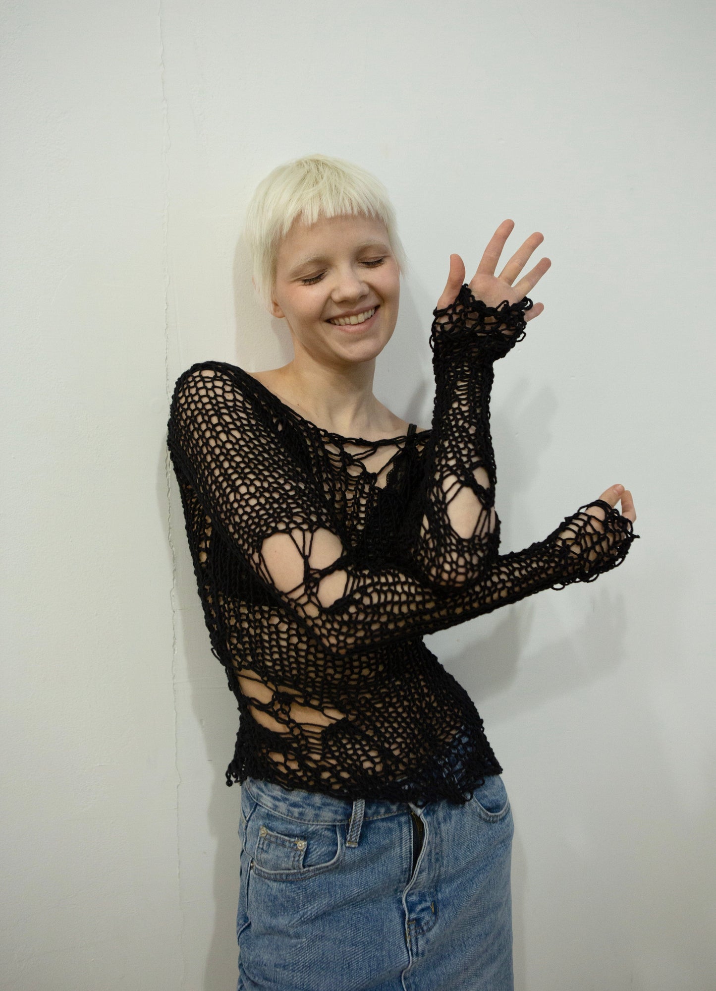 Grace Top in Black-V4K-APOC STORE