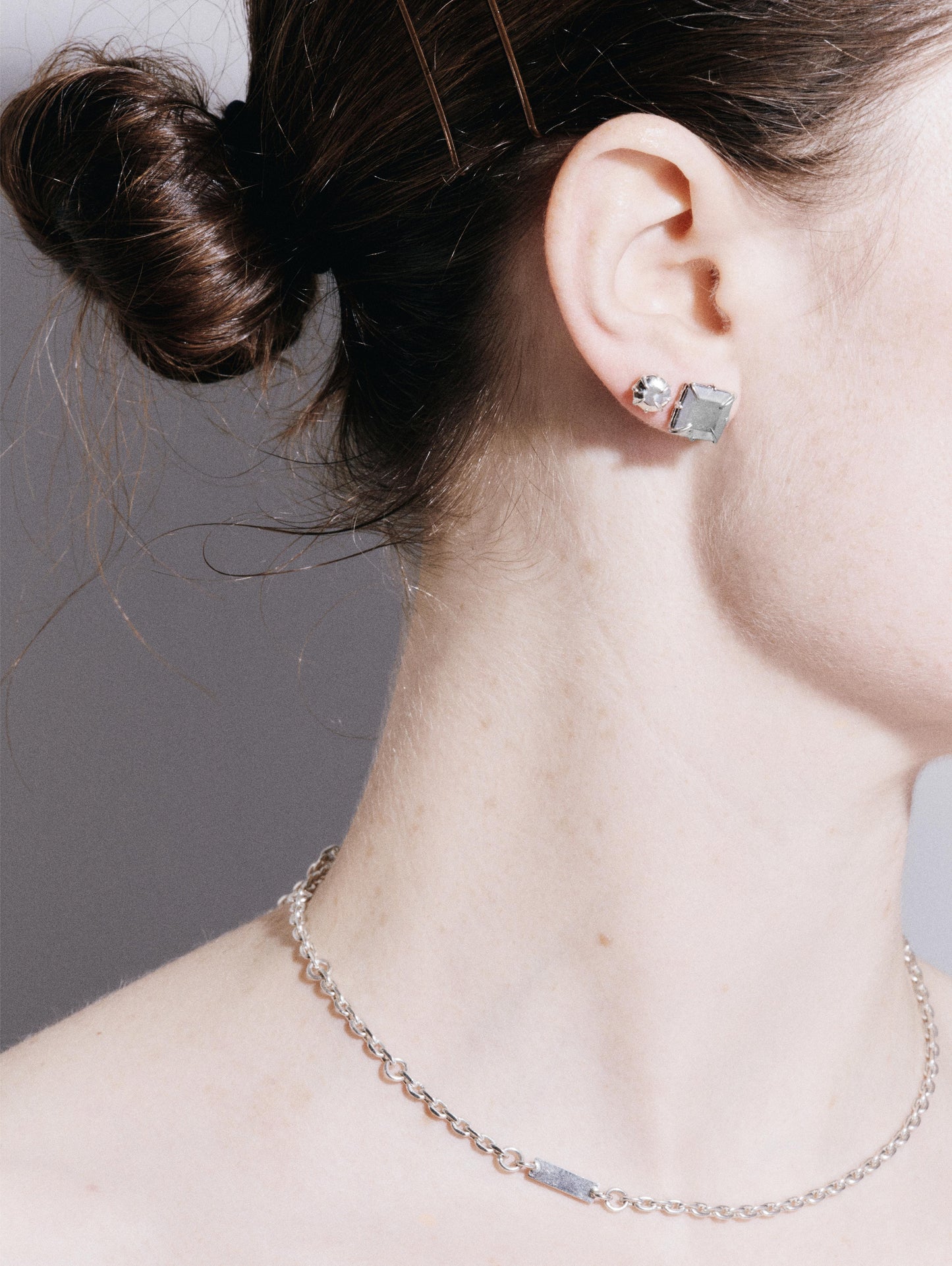 Round-Cut Fake diamond Stud-MQT-APOC STORE