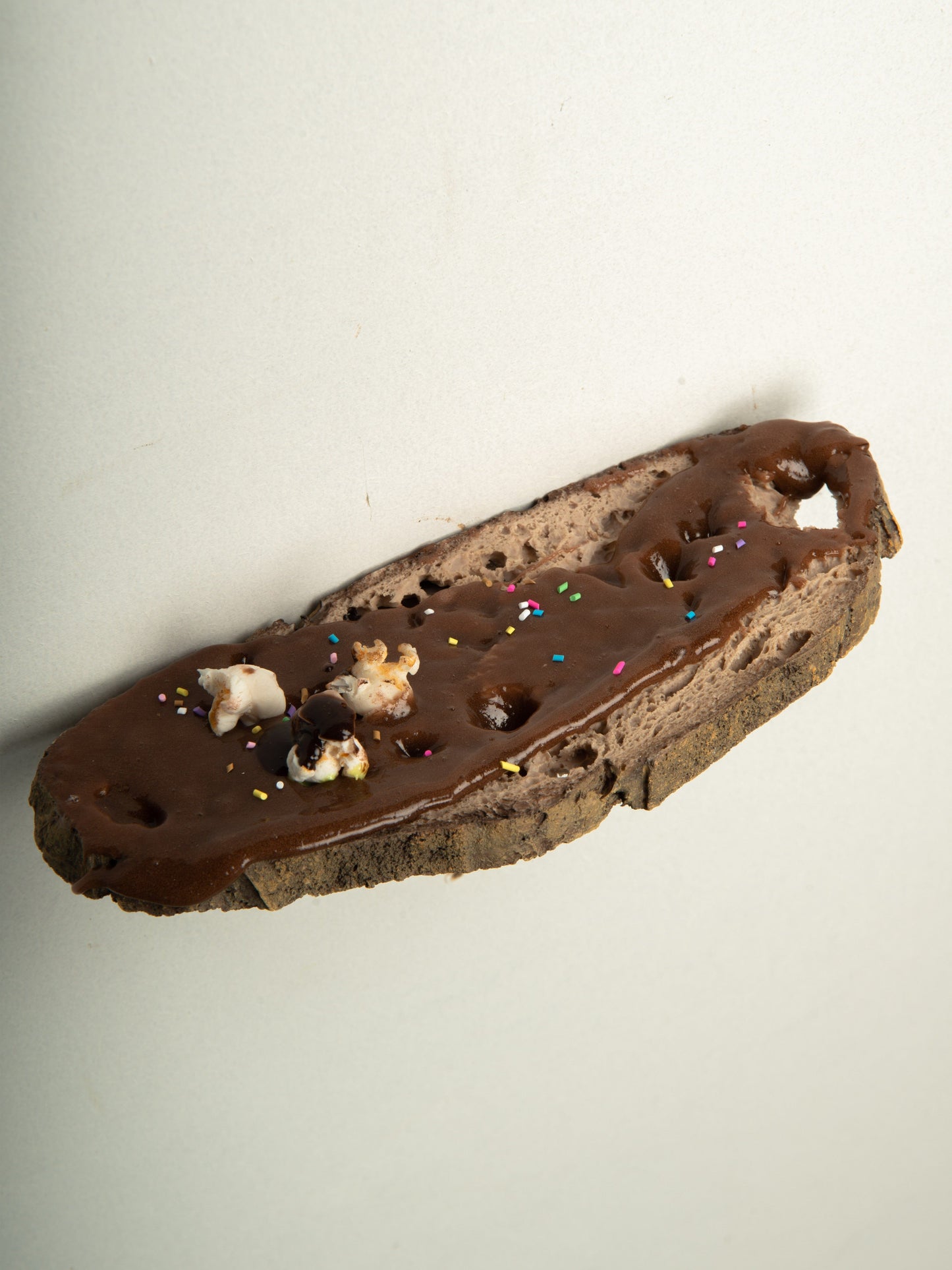 Commensalisme Bread Shelf - 03h03-Vincent Olinet-APOC STORE