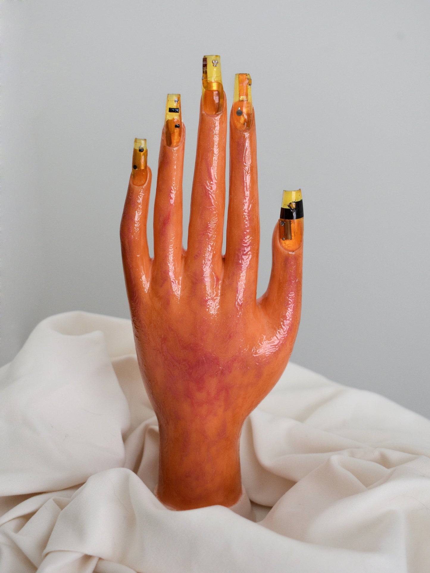 2005 Apple iPod guts nail set-Hotnails-APOC STORE