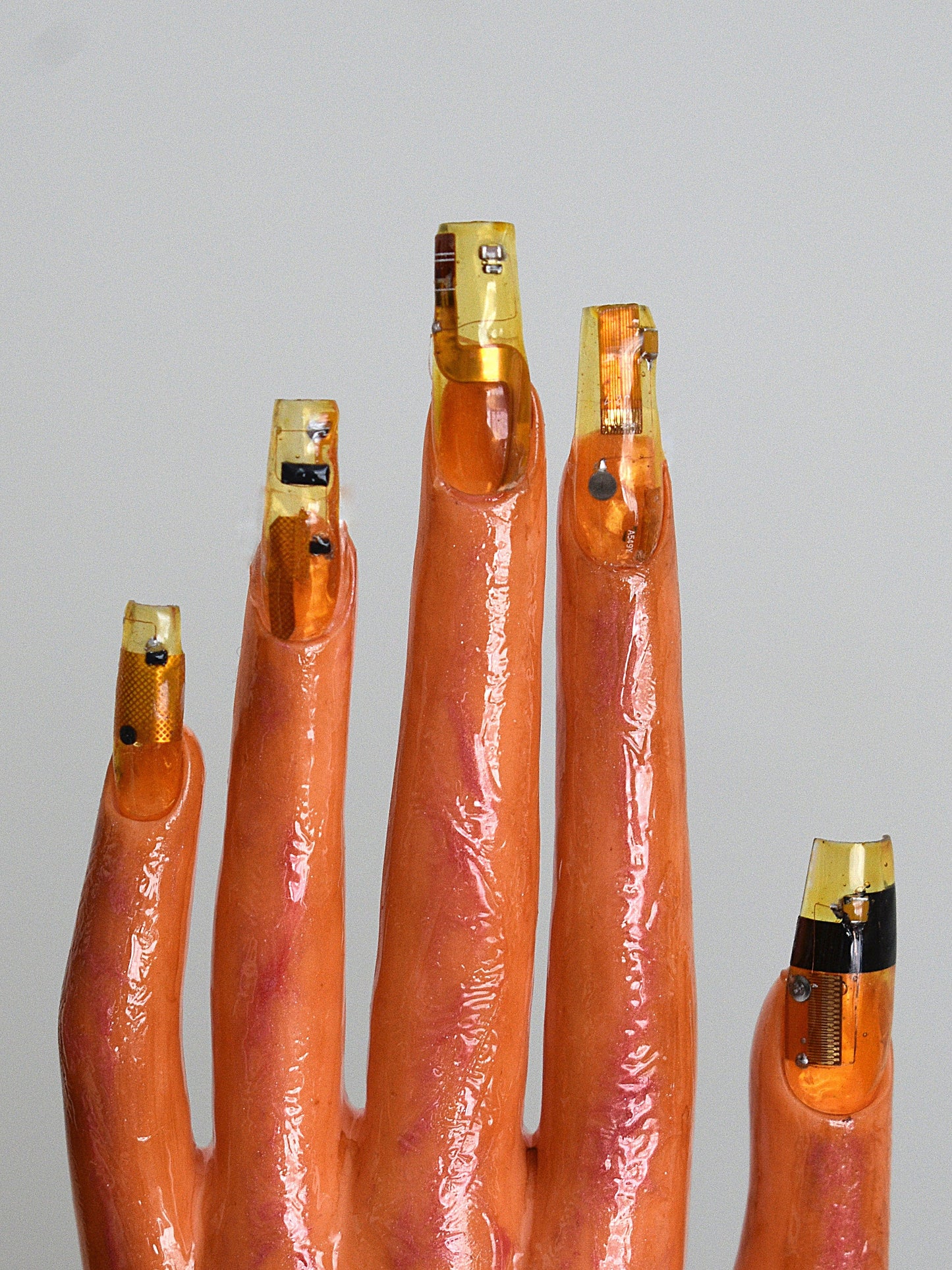 2005 Apple iPod guts nail set-Hotnails-APOC STORE