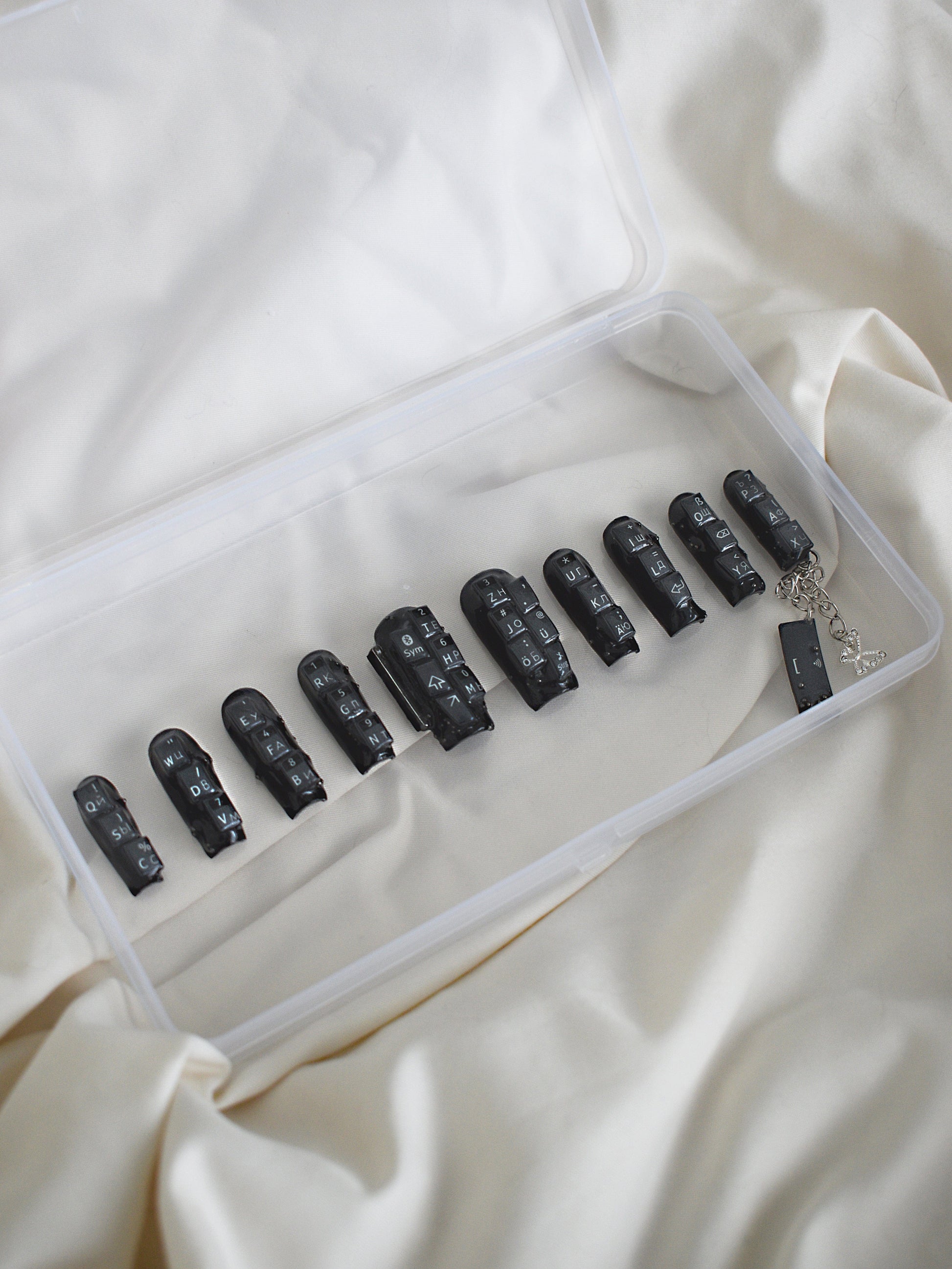 Blackberry curve with caviar nail set-Hotnails-APOC STORE