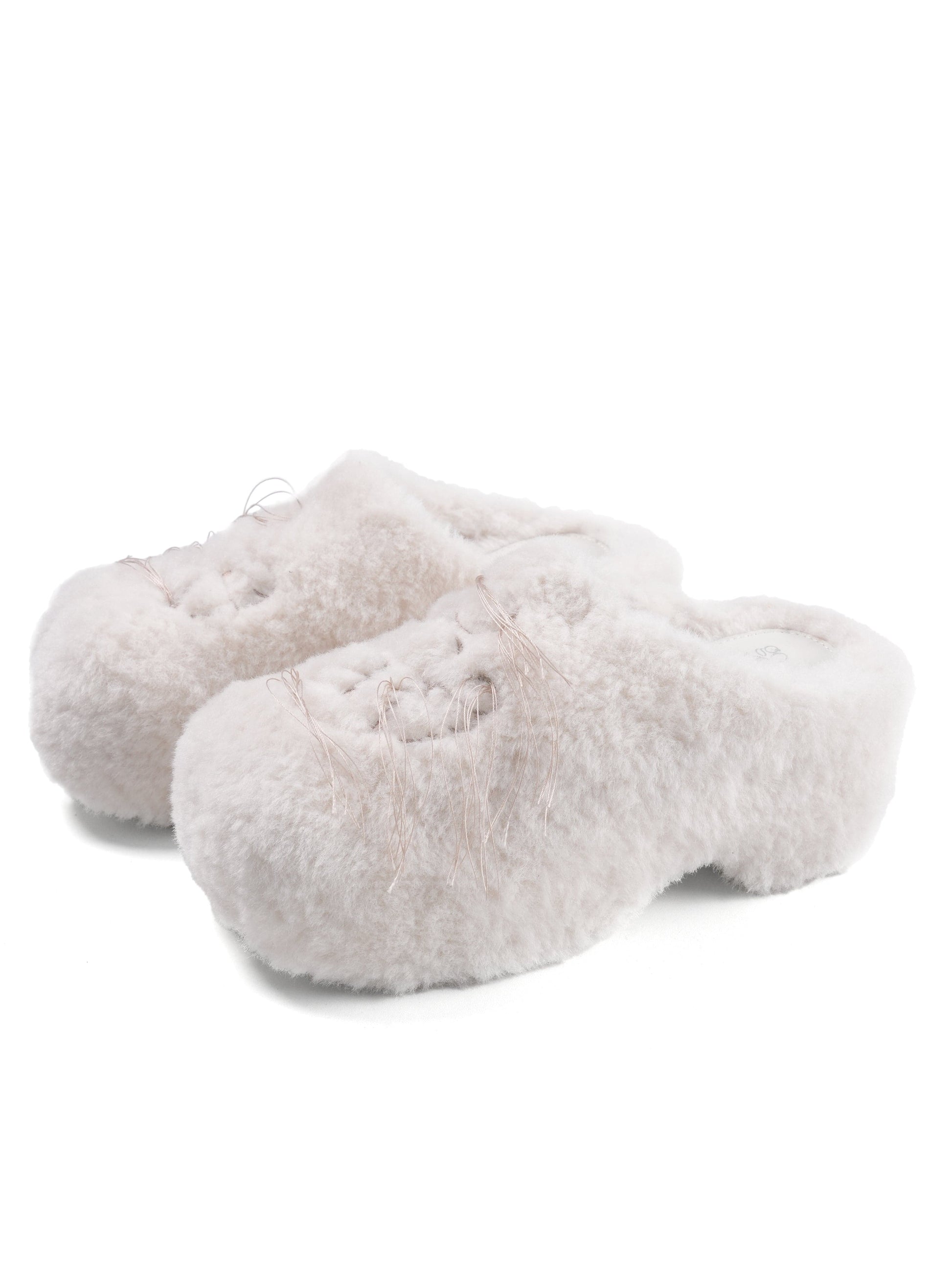 GO VACAY - Cloud Fluffy Slippers White-EMPTY BEHAVIOR-APOC STORE