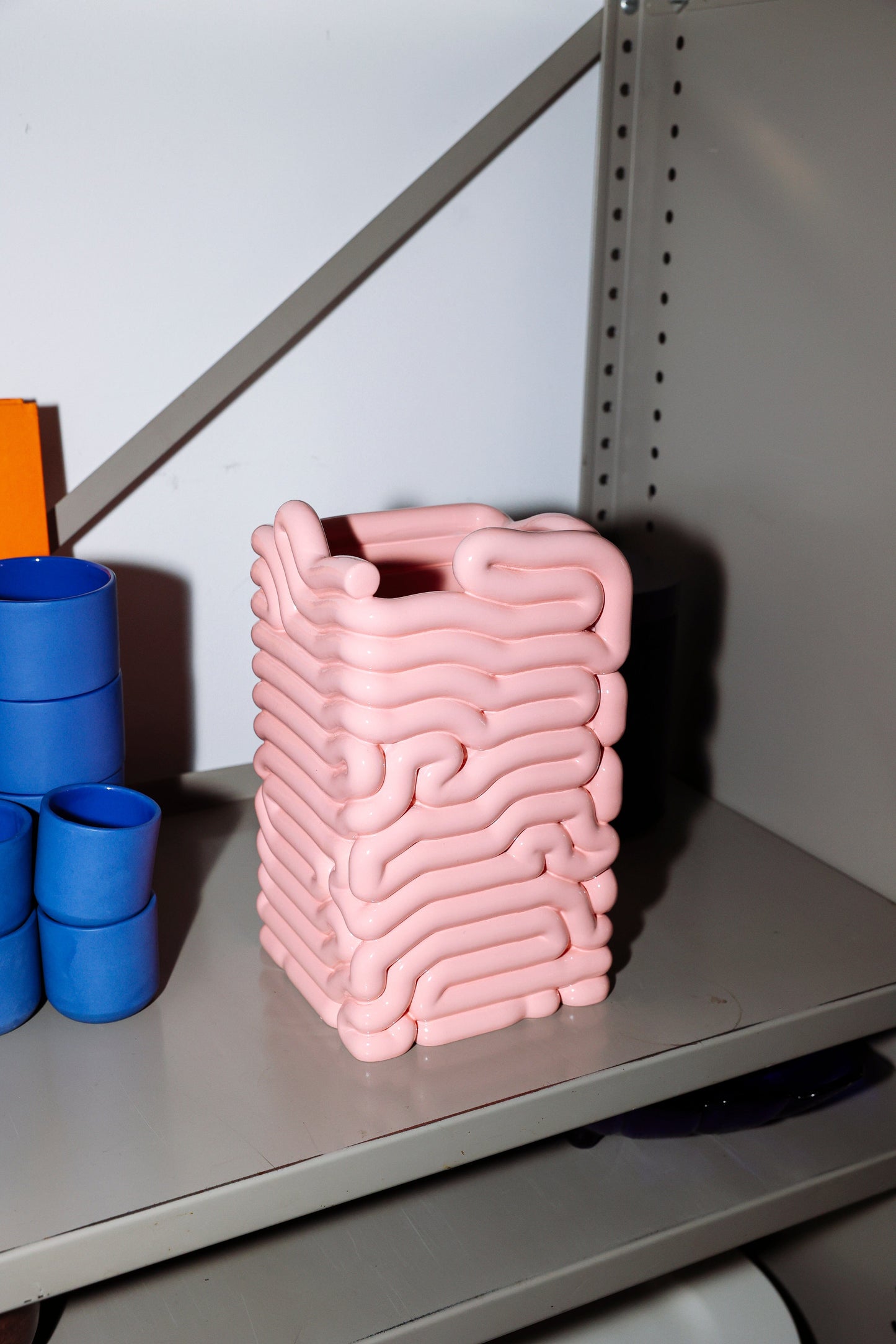 Noodle Vase Pink-Gast Studio-APOC STORE