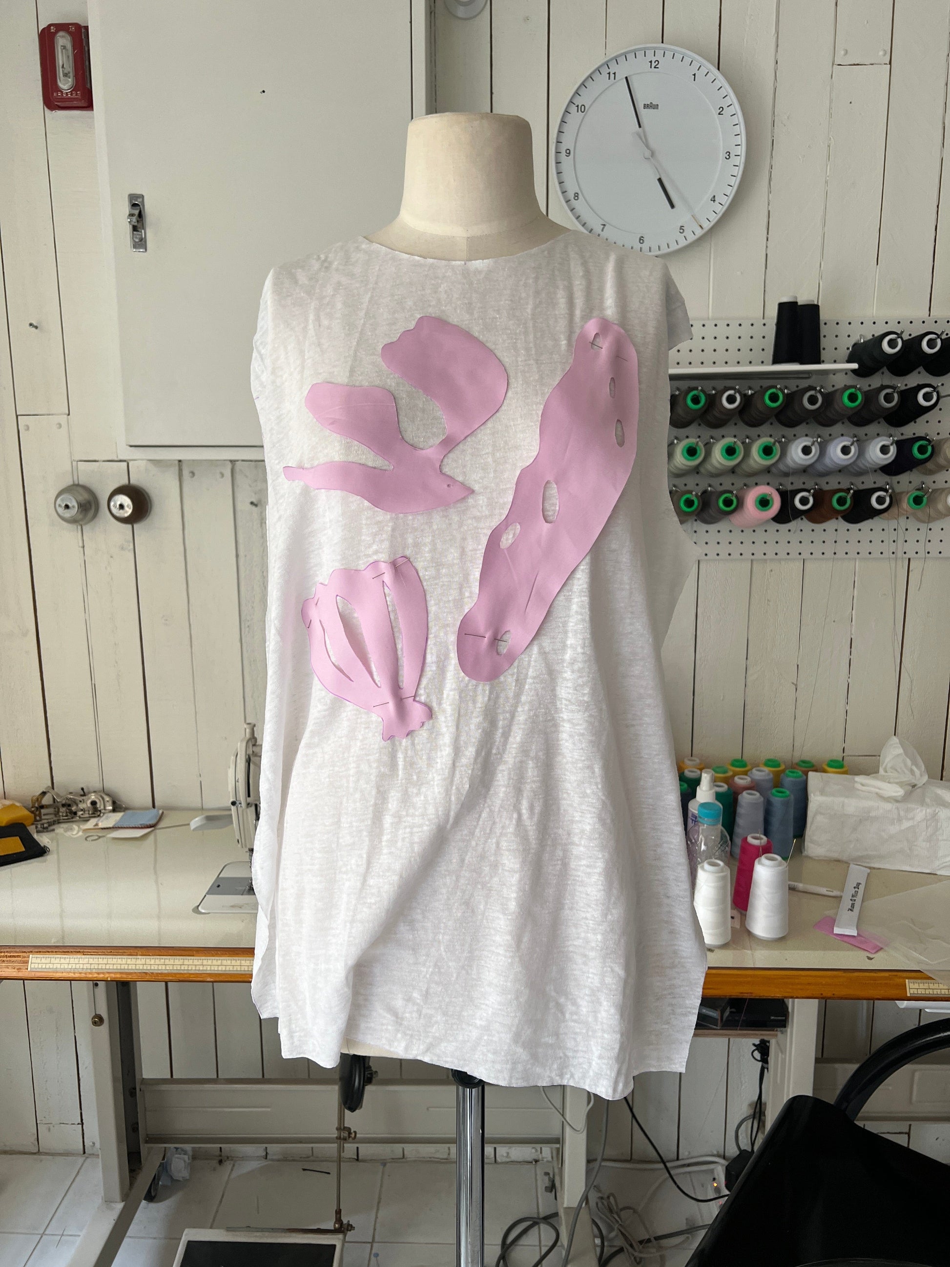 Bird, rock, clam - White-Julye Han-APOC STORE