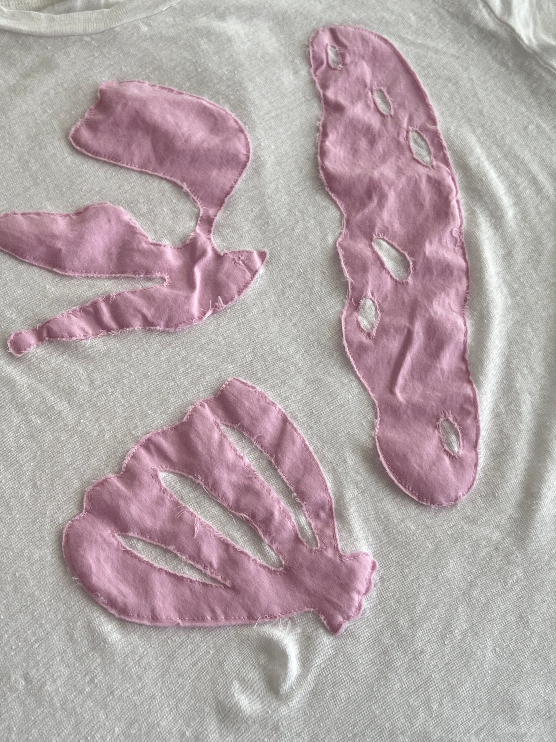 Bird, rock, clam - White-Julye Han-APOC STORE