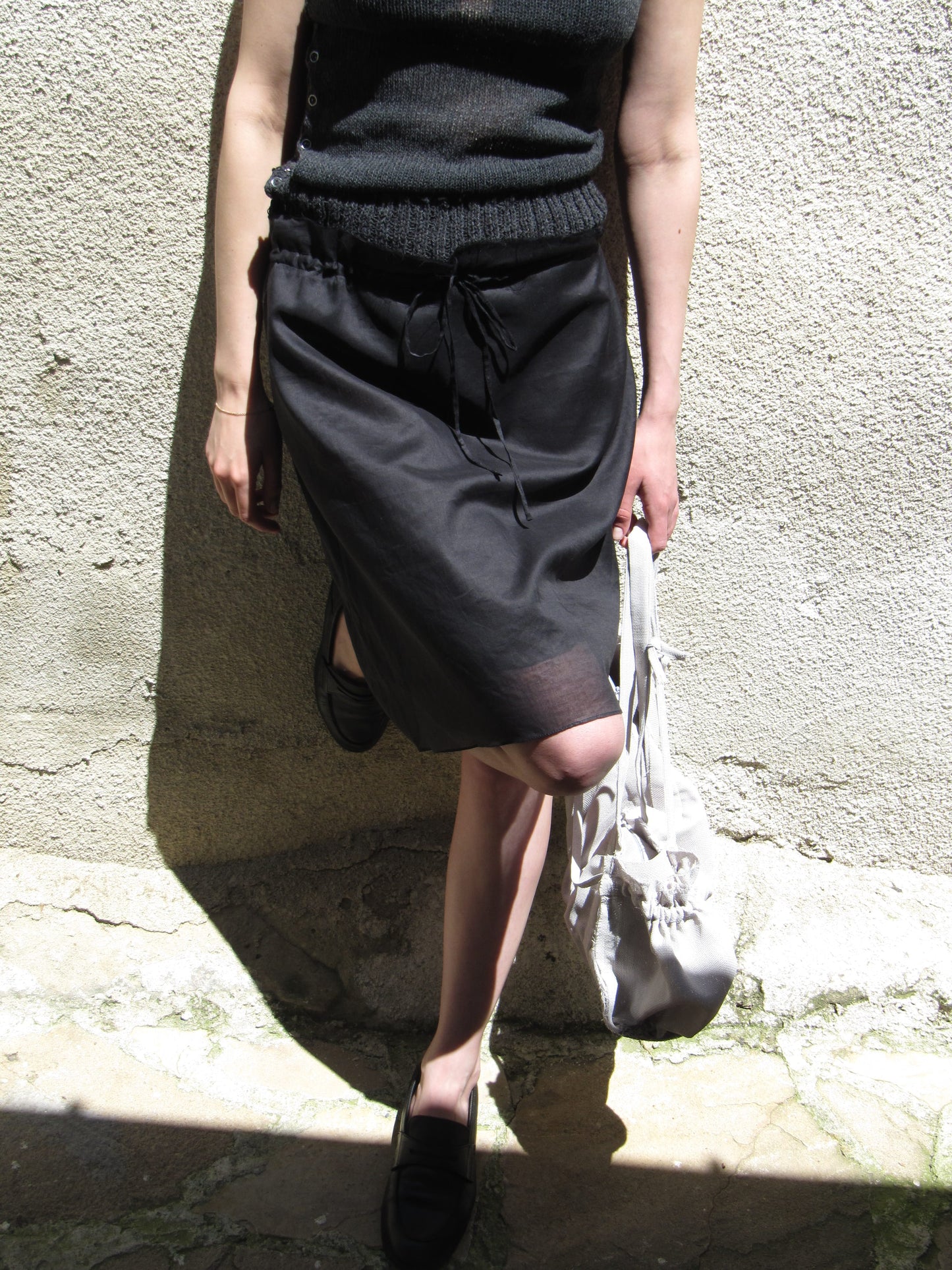 Knee-skirt Petal in Black