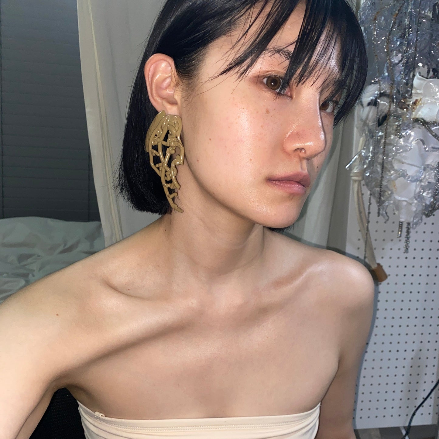 V me6 earring-VACSOM-APOC STORE