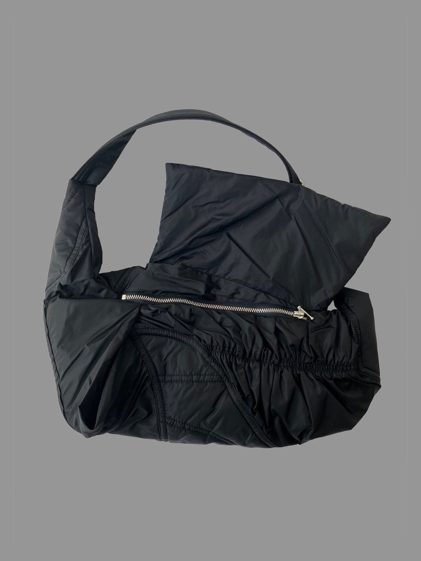 Pillow Bag Black Nylon-Mainline:RUS/Fr.CA/DE-APOC STORE