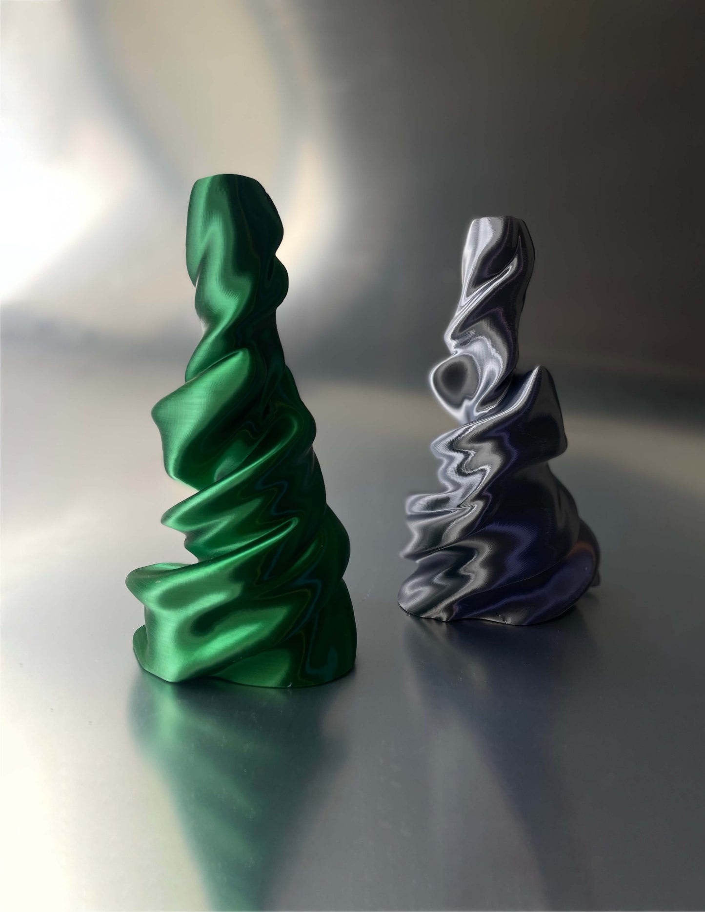 Sway-sway candleholder emerald-Solène Bonnet-APOC STORE