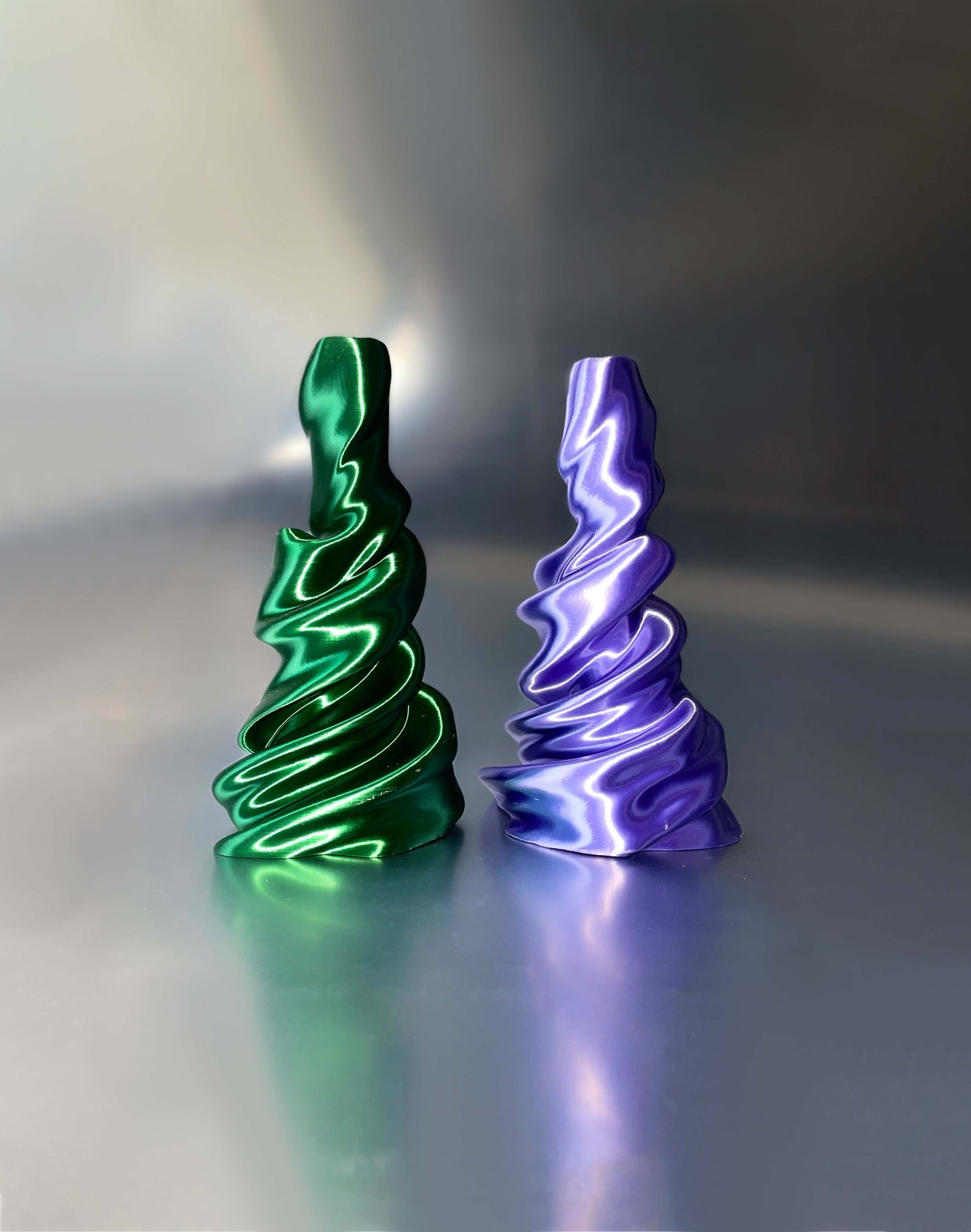 Sway-sway candleholder emerald-Solène Bonnet-APOC STORE