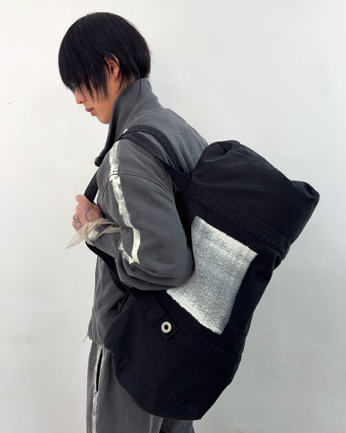 Painted Boston Bag (Black) – APOC STORE