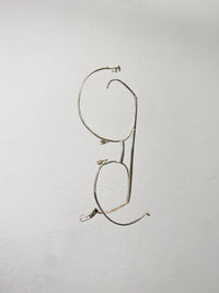 Single big silver glasses earring 4-Lou de Bètoly-APOC STORE