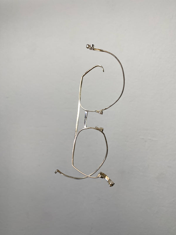 Single big silver glasses earring 4-Lou de Bètoly-APOC STORE