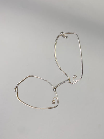 Single big silver glasses earring 3-Lou de Bètoly-APOC STORE