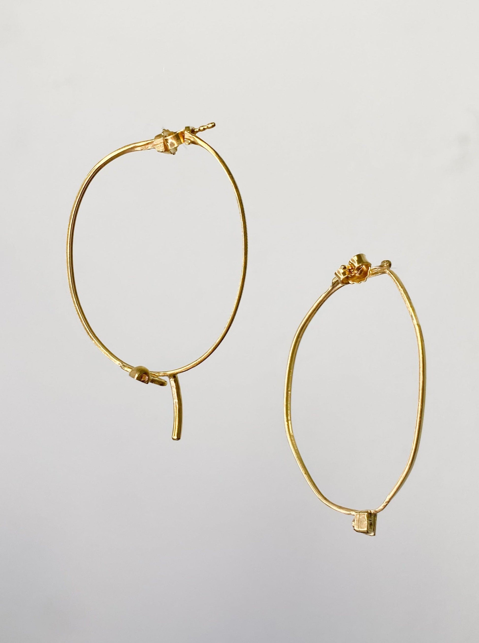 Pair of small gold glasses earrings 3-Lou de Bètoly-APOC STORE