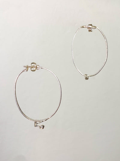 Pair of small silver pearl glasses earrings 1-Lou de Bètoly-APOC STORE