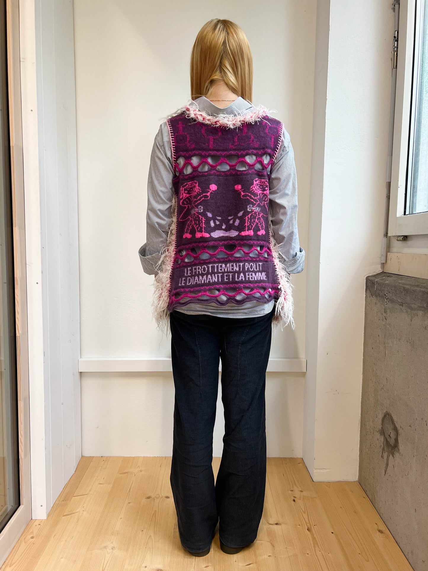 "Peeing girls" hairy crochet vest-TATi-APOC STORE