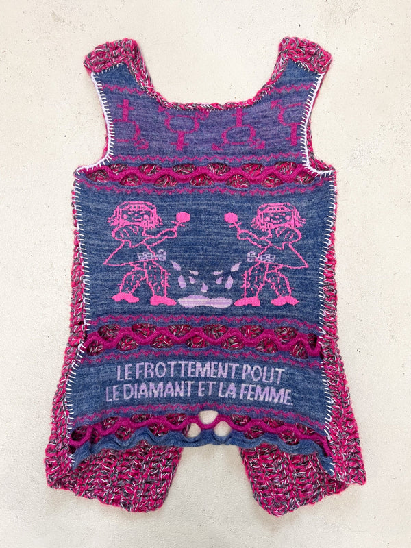 "Peeing girls" crochet vest pink blue-TATi-APOC STORE