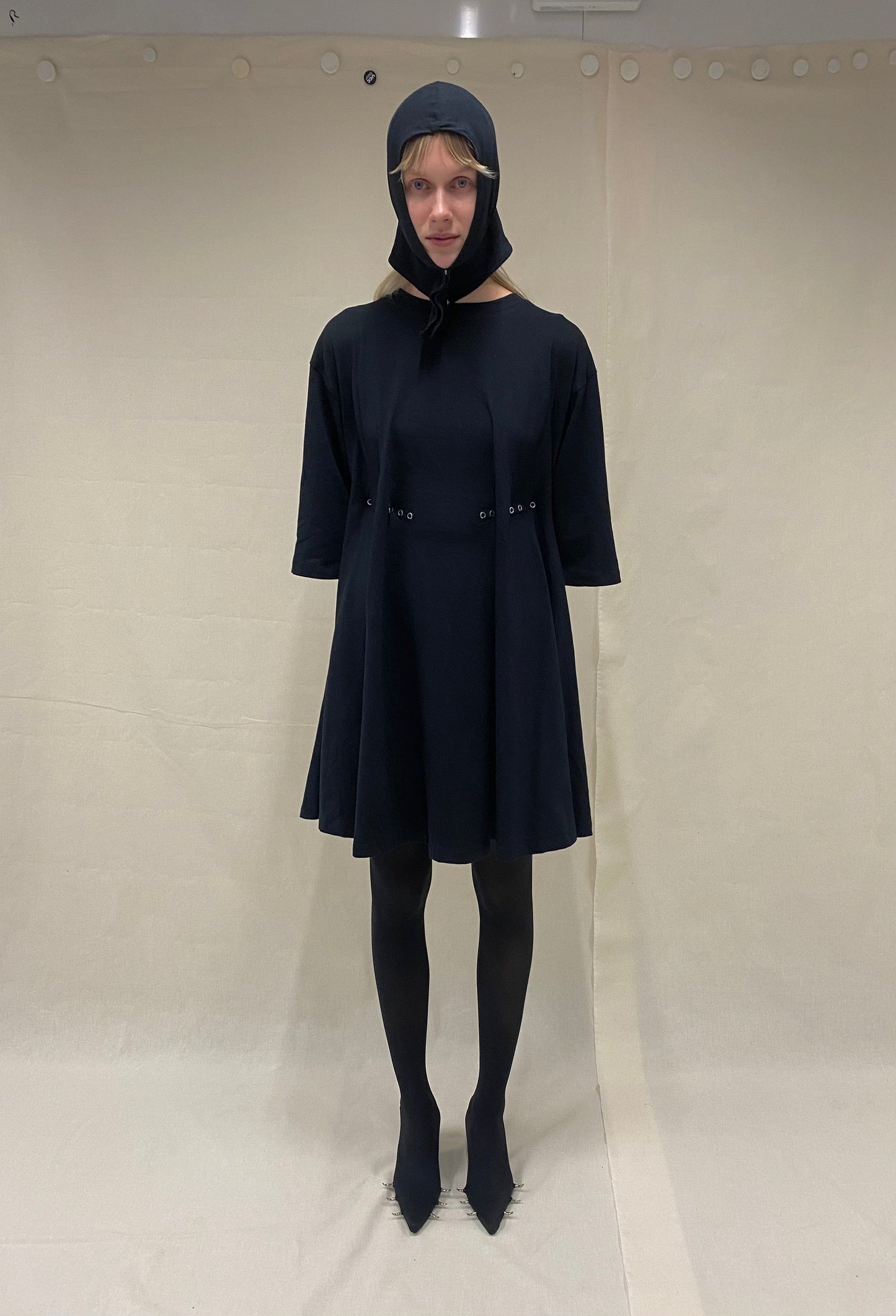 push button top-suungam-APOC STORE