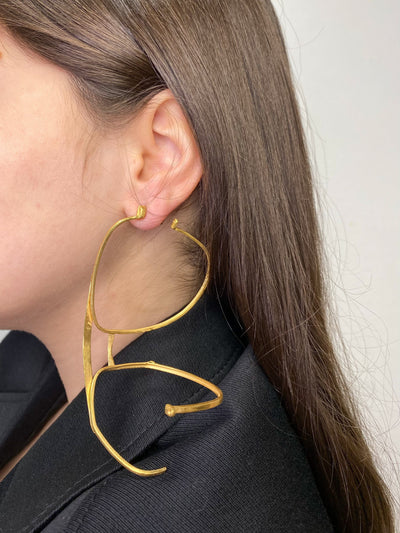 Single big gold glasses earring 4-Lou de Bètoly-APOC STORE