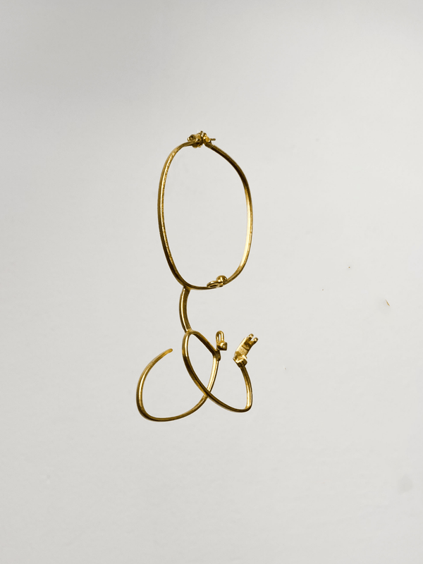 Single big gold glasses earring 1-Lou de Bètoly-APOC STORE
