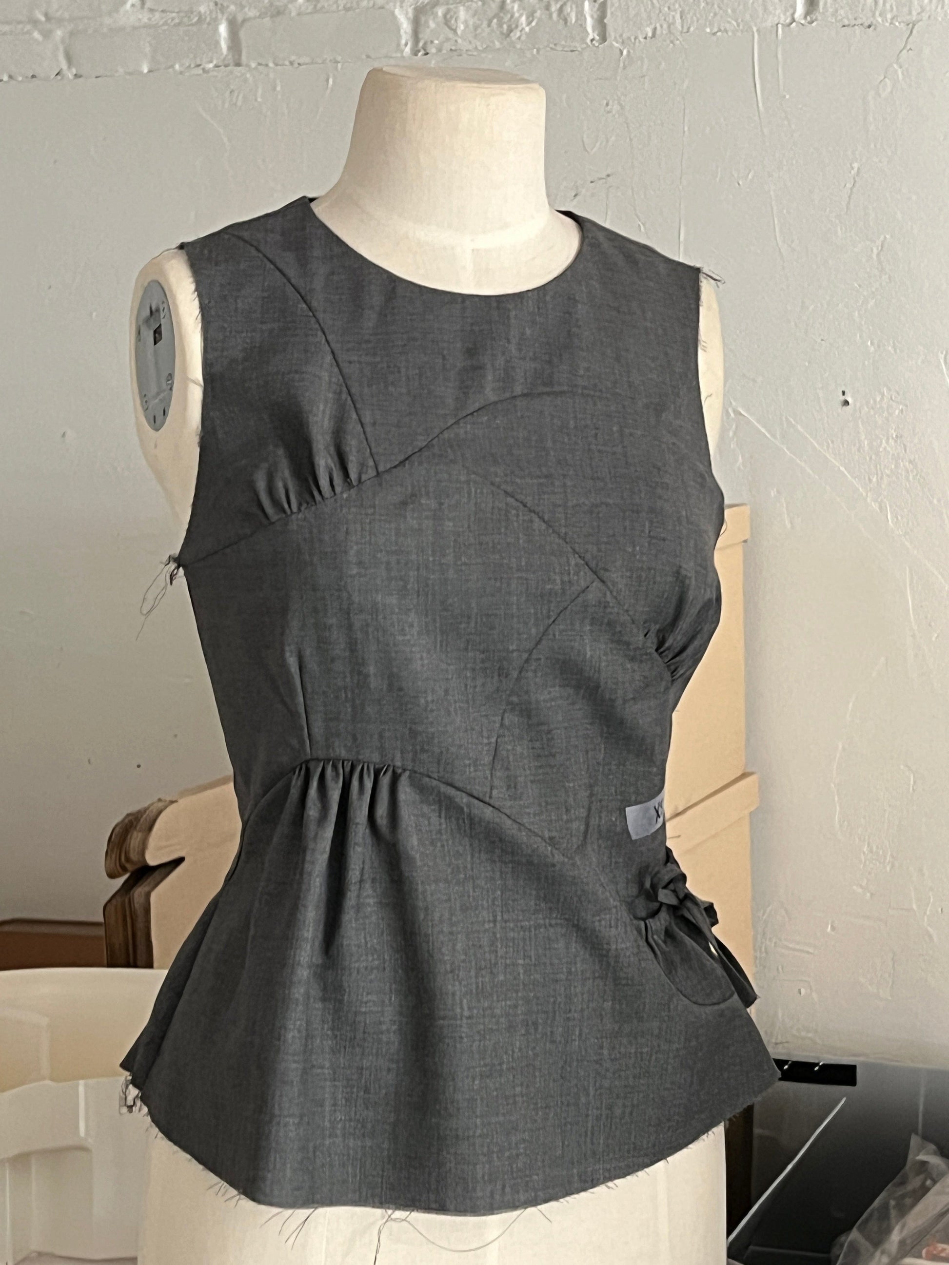 Land top - Gray-Julye Han-APOC STORE