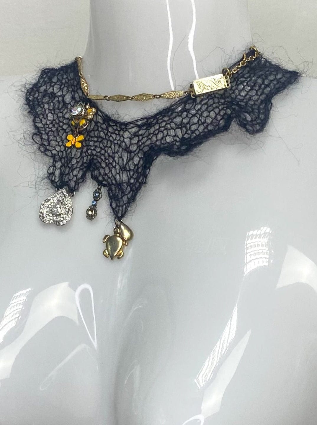 Knitted Choker Black and Gold-Lou de Bètoly-APOC STORE
