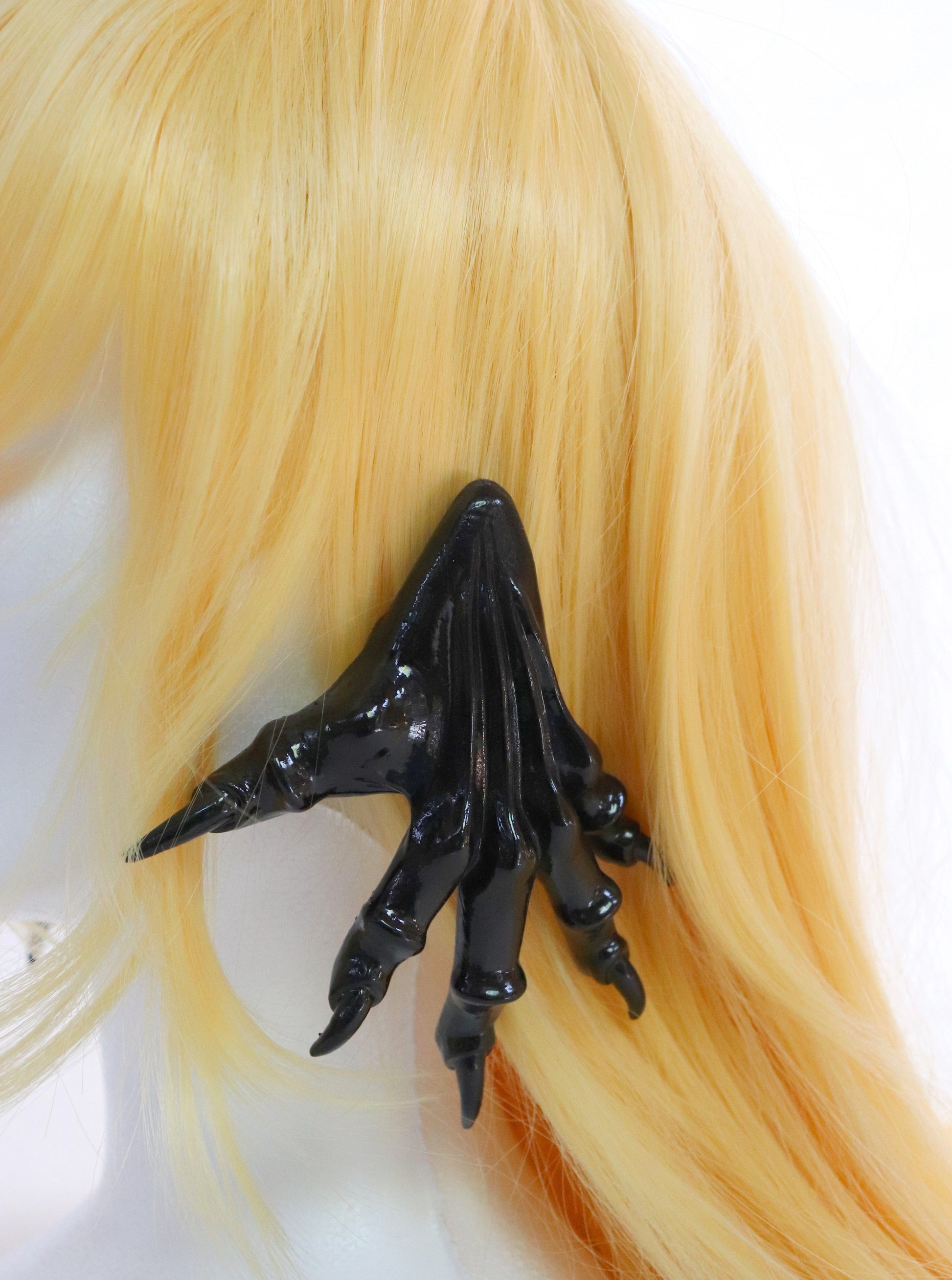 Shiny black paw earrings-Naomi Gilon-APOC STORE