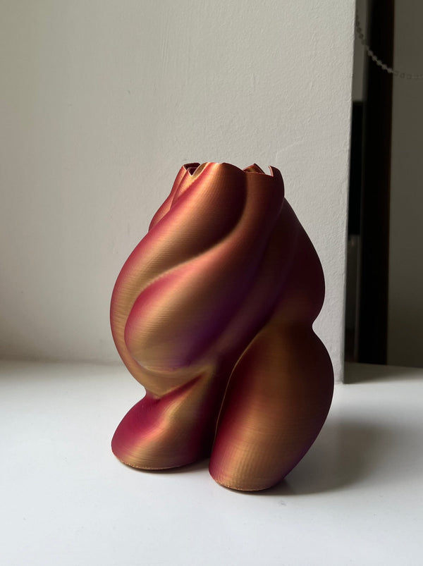 Heart Vase in PINK/GOLD gradient-VIVID-APOC STORE