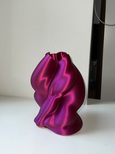 Heart Vase in PINK/GOLD gradient-VIVID-APOC STORE