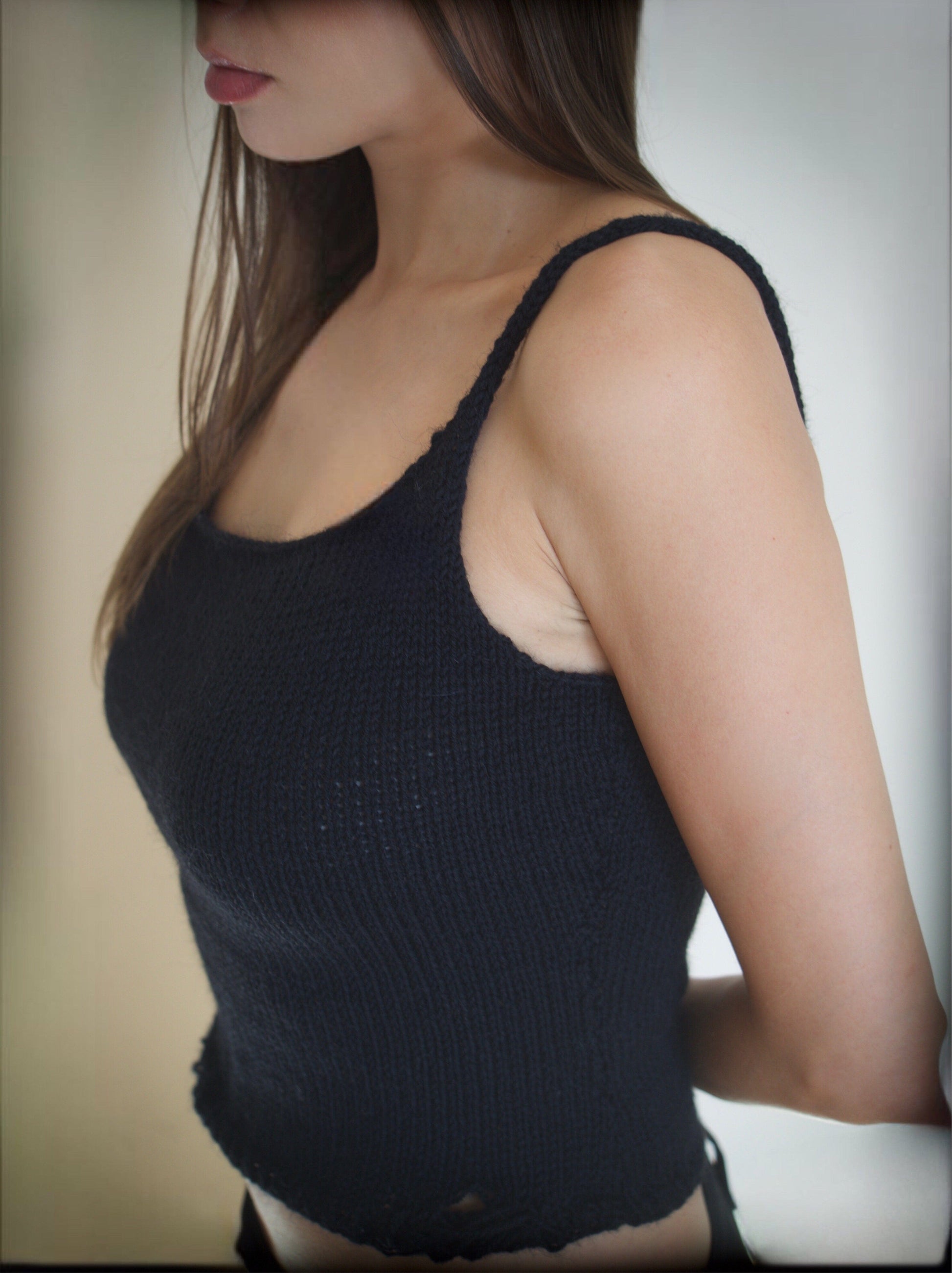 Top “Maple” Black-V4K-APOC STORE