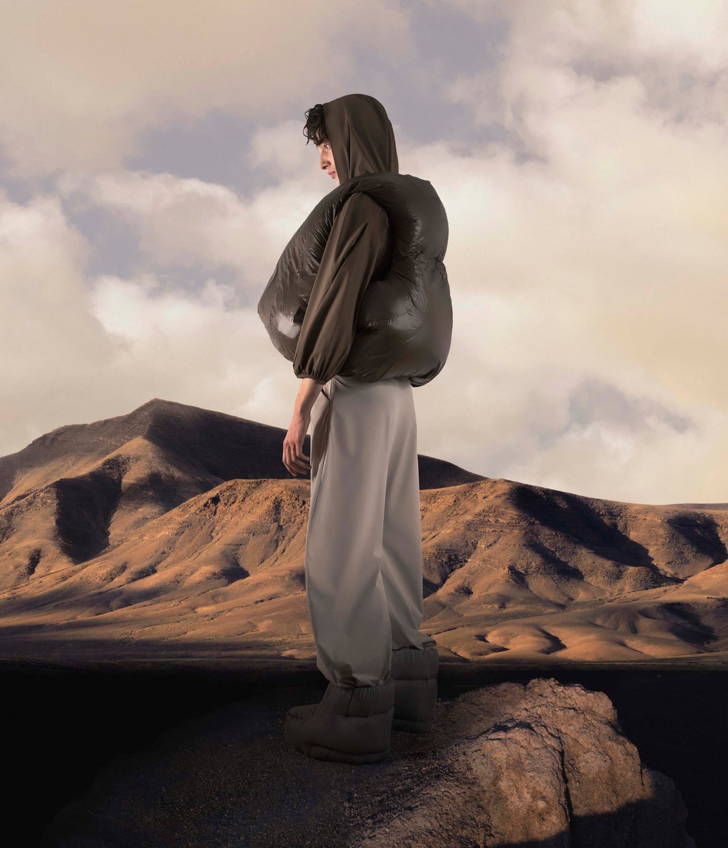 HALO Puffer vest green-Izzy Du-APOC STORE