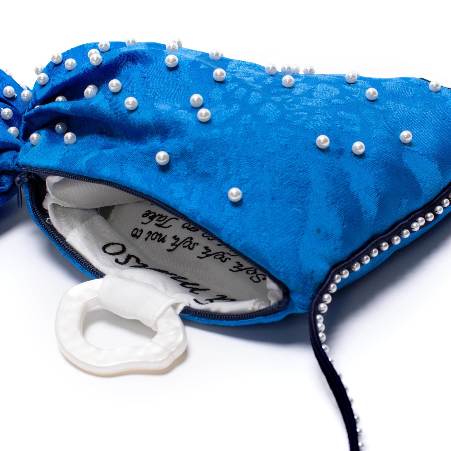 J Russell-La Manso-APOC STORE