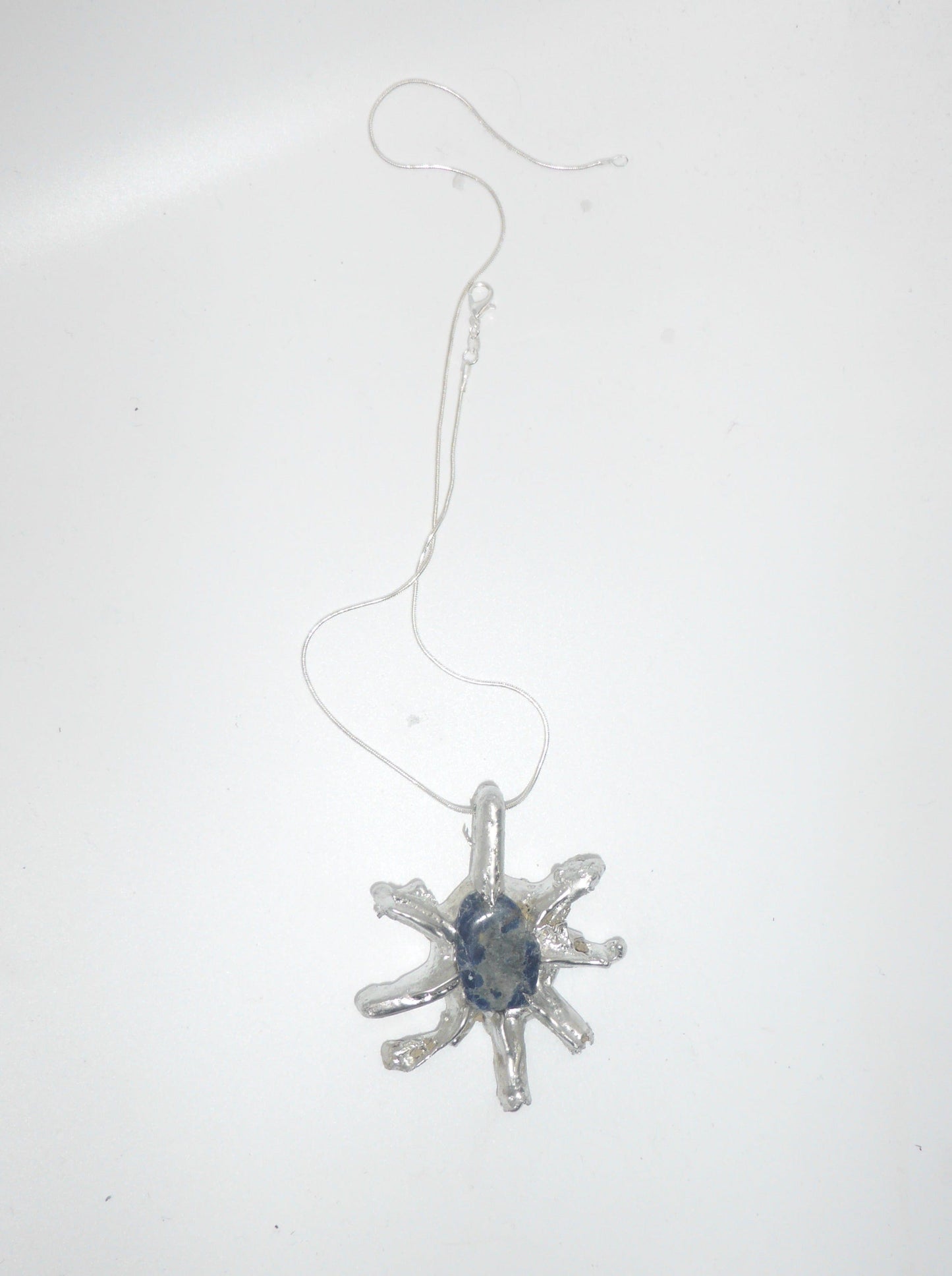 Jørdis Pendant-Anniken Ovrebo-APOC STORE