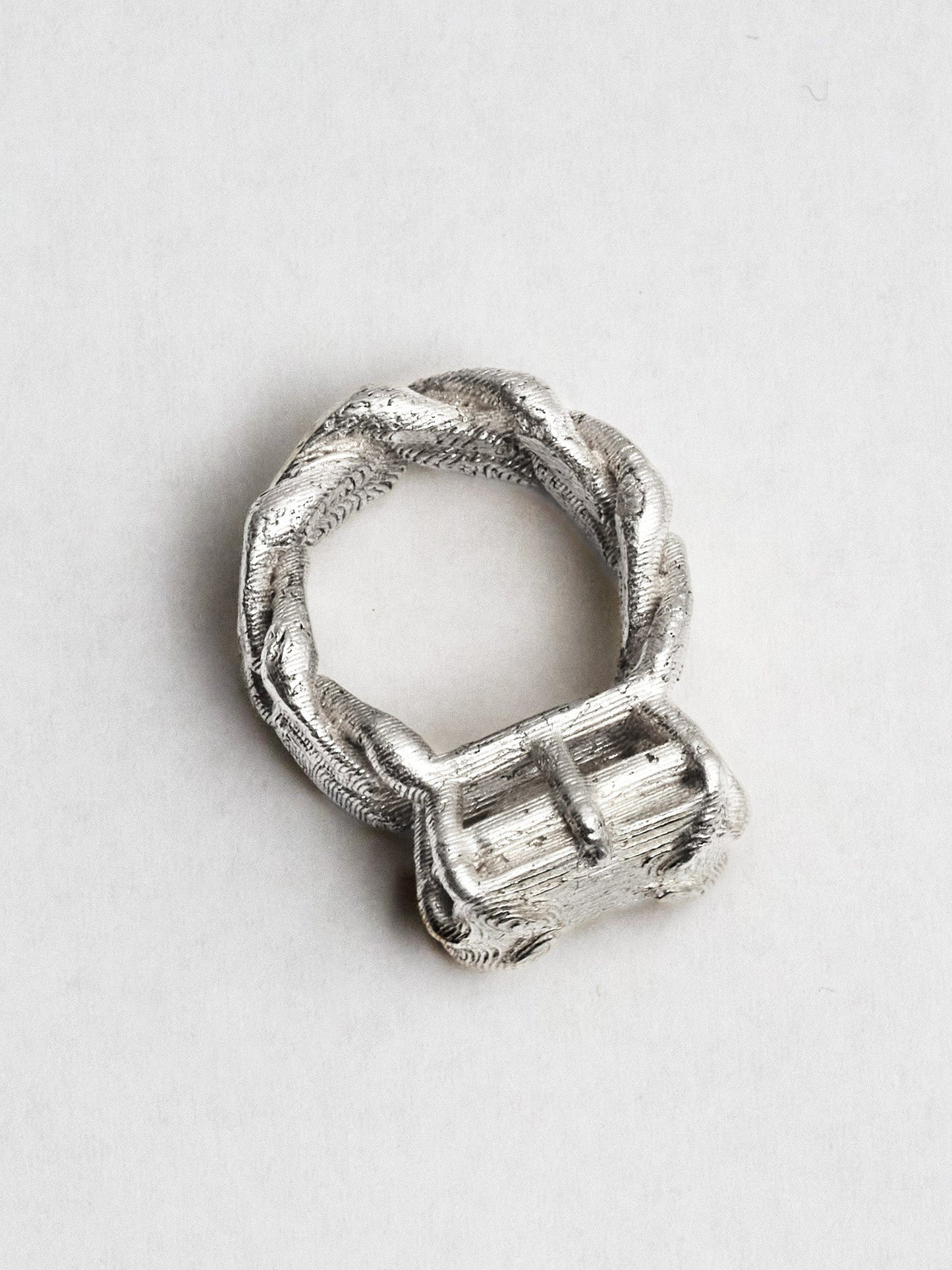 The Rohma Ring - Textured-MQT-APOC STORE