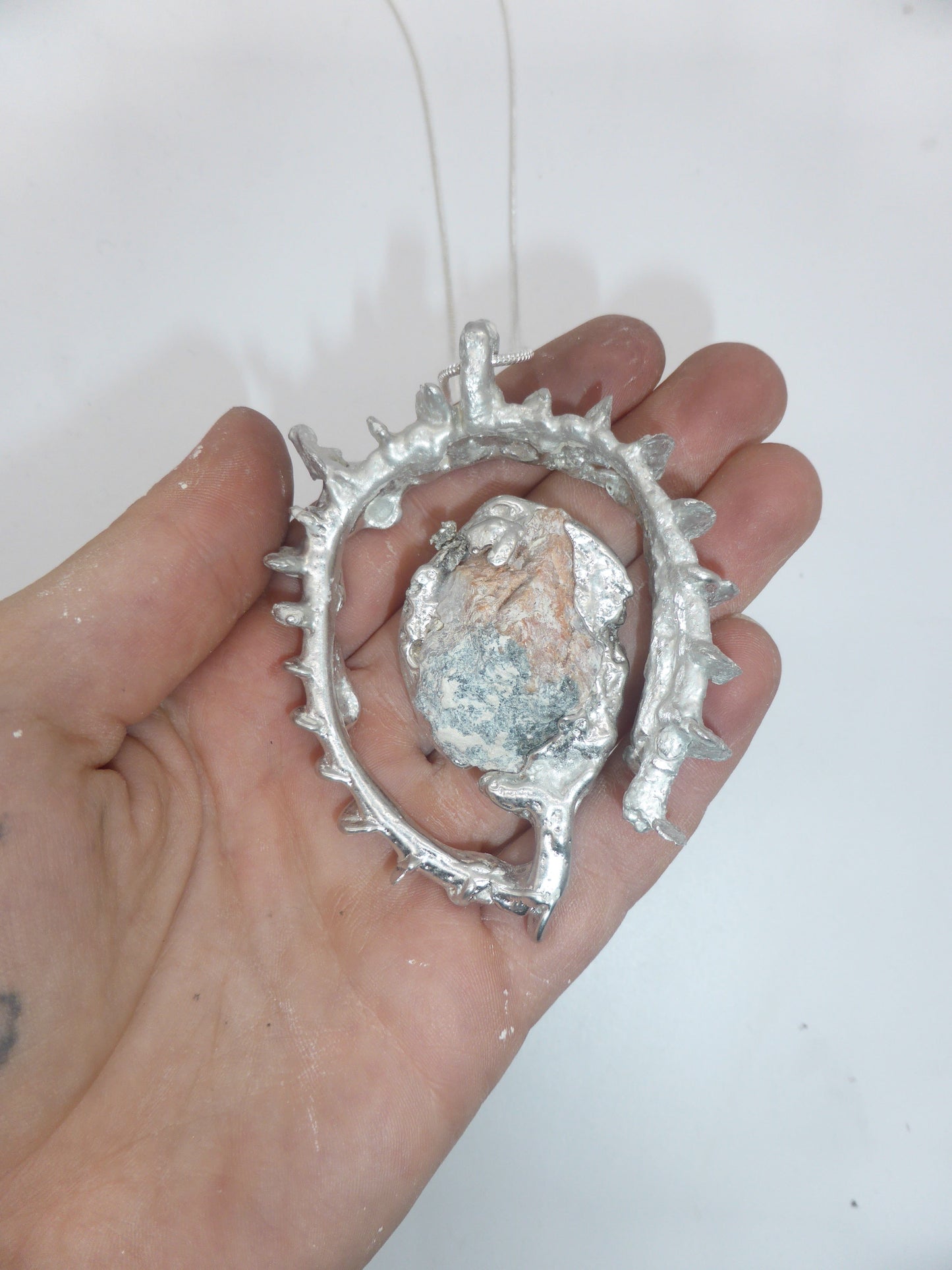 Øyvor Pendant-Anniken Ovrebo-APOC STORE