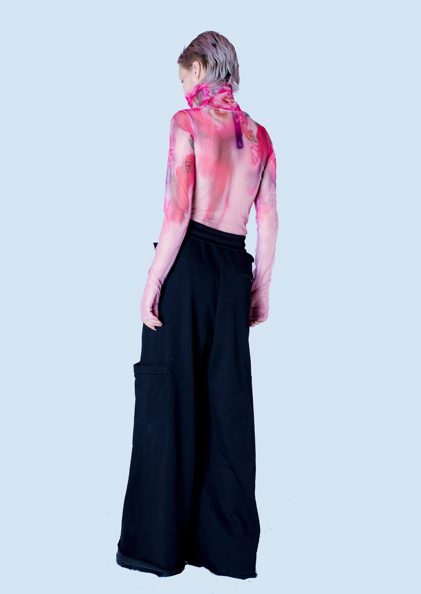 "MELTING ROSES" TURTLENECK-KAWAkEY-APOC STORE