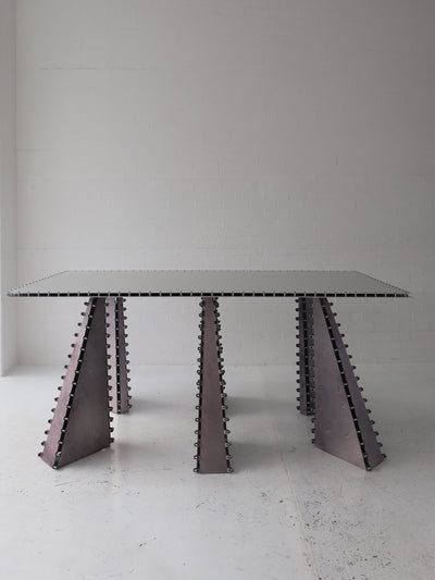 936 Rivets - Table
