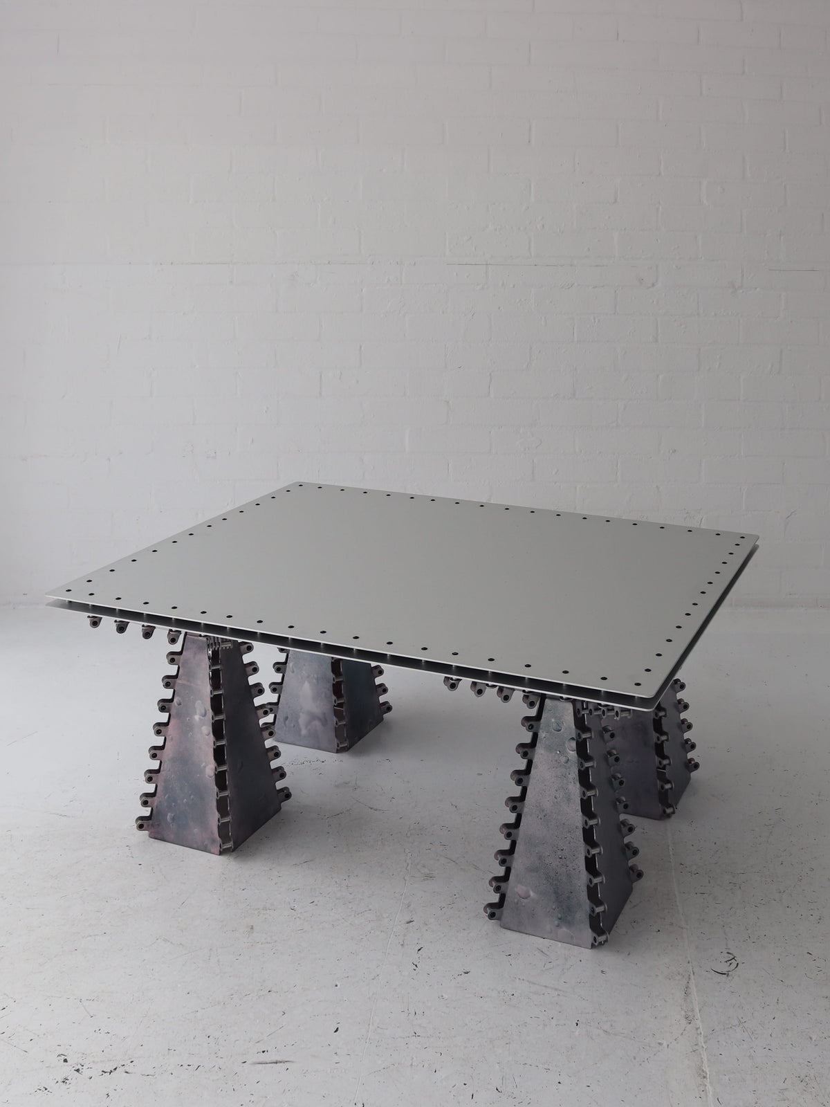676 Rivets - Coffee Table