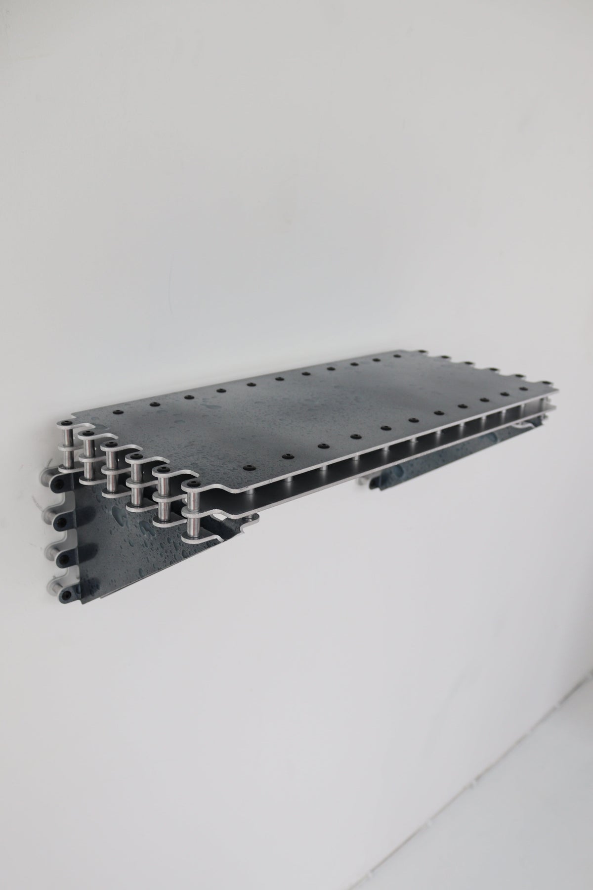 70 Rivets - Shelf