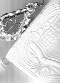 QUILTED DOOR TOTE WHITE-Fior di Latte-APOC STORE