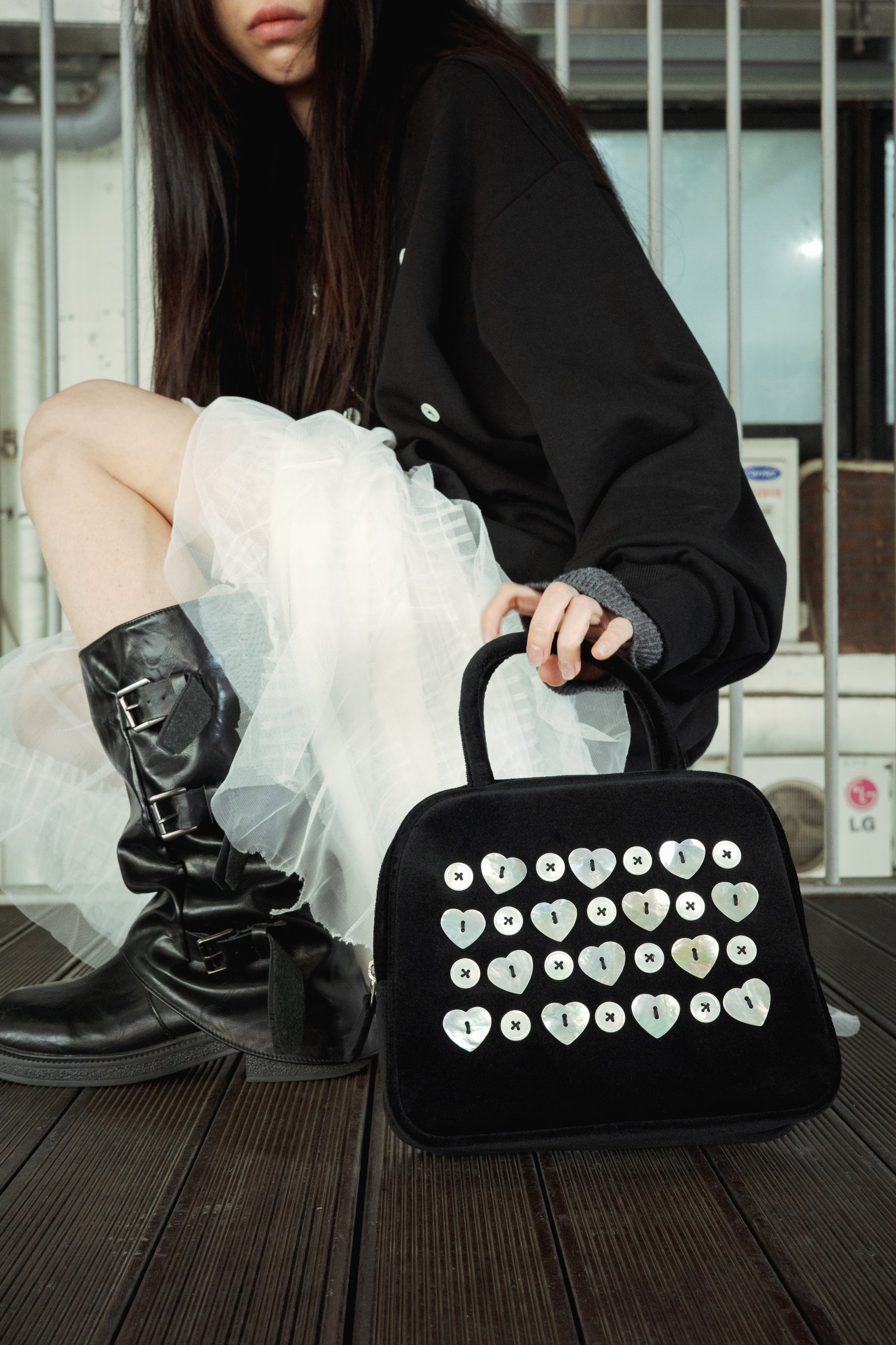 MOTHER-OF-PEARL COTTON VELVET HAND BAG-SAENGIN STUDIOS-APOC STORE