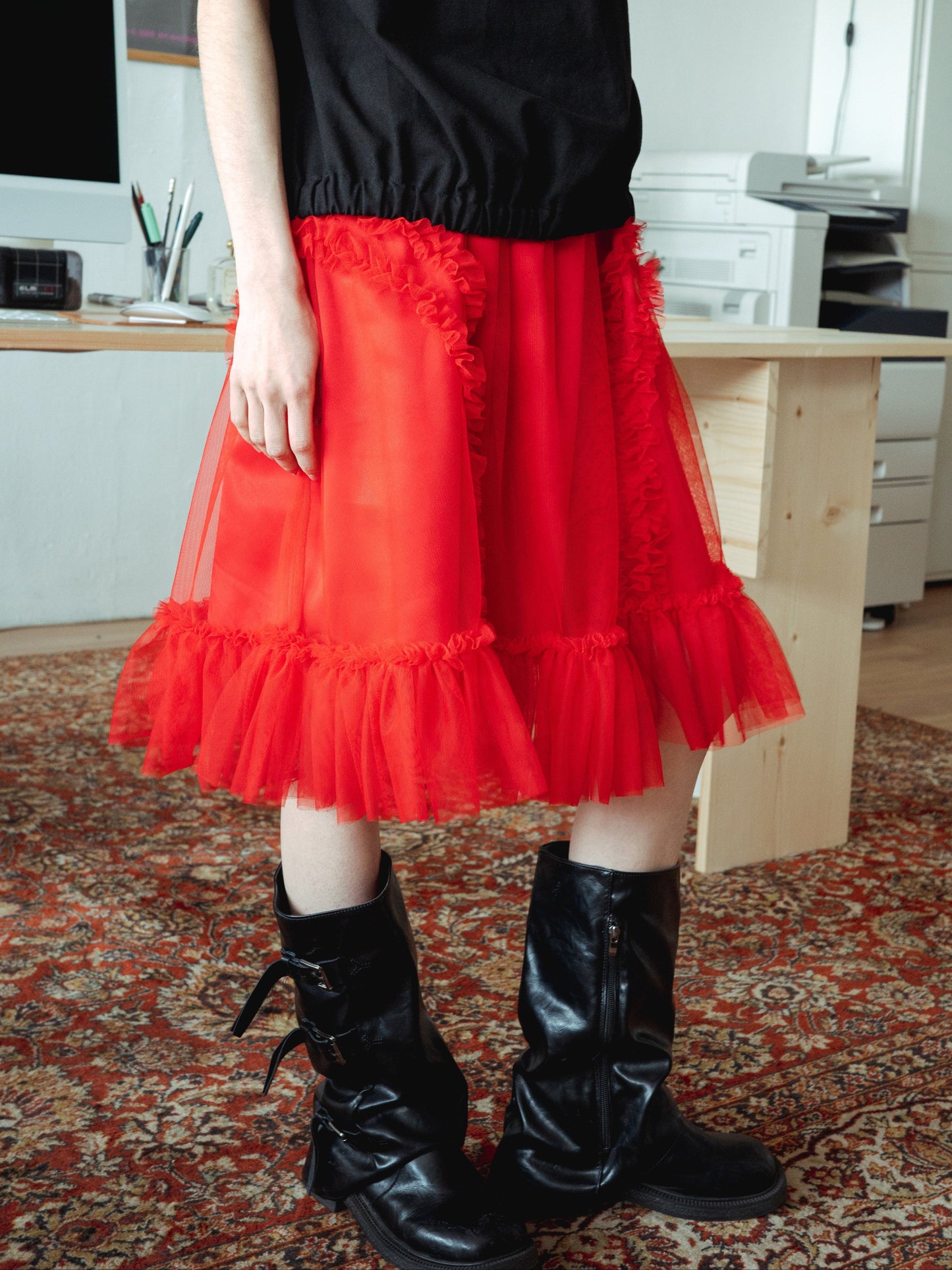 BANDING RUFFLE SHA DOT SKIRT - RED-SAENGIN STUDIOS-APOC STORE