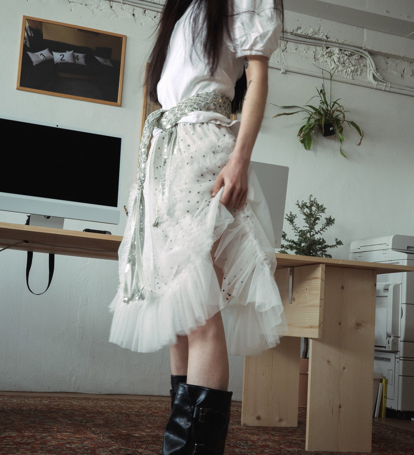 BANDING RUFFLE SHA DOT SKIRT - WHITE-SAENGIN STUDIOS-APOC STORE