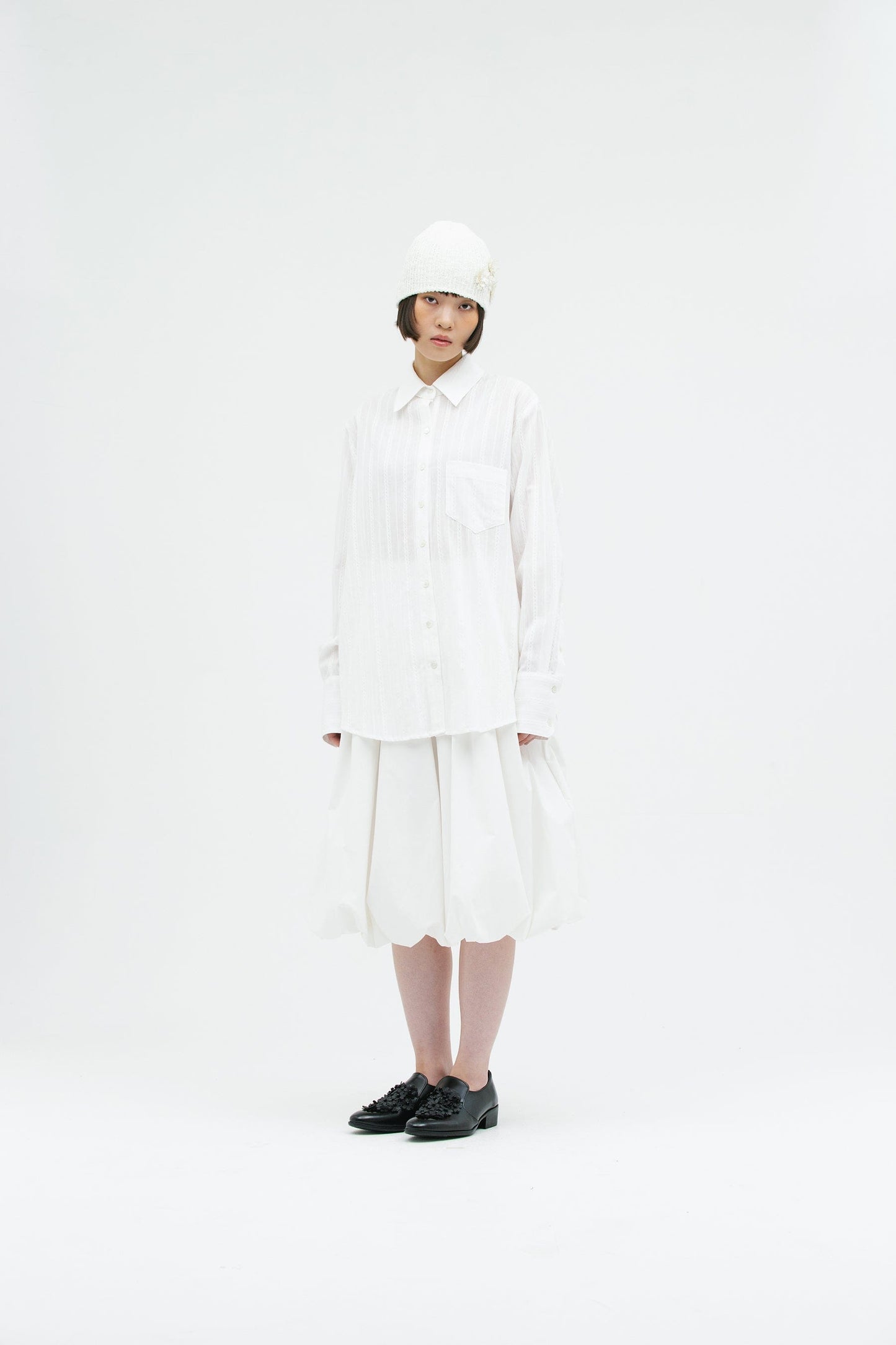 FLOWER PATCH BEANIE WHITE-SAENGIN STUDIOS-APOC STORE